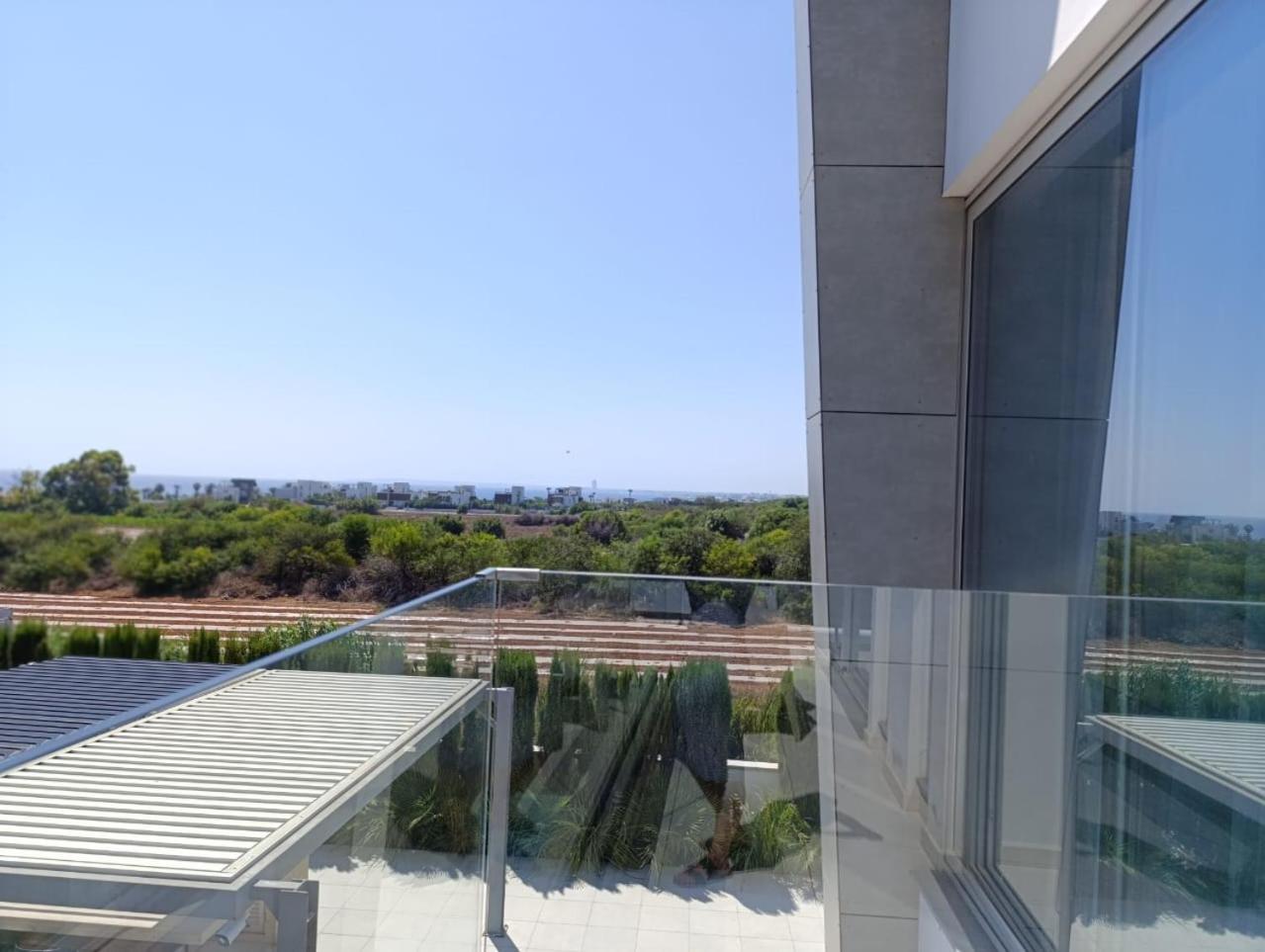 Seaview Luxury Vilă *